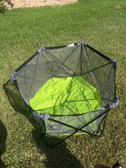 Summer outdoor pop n play