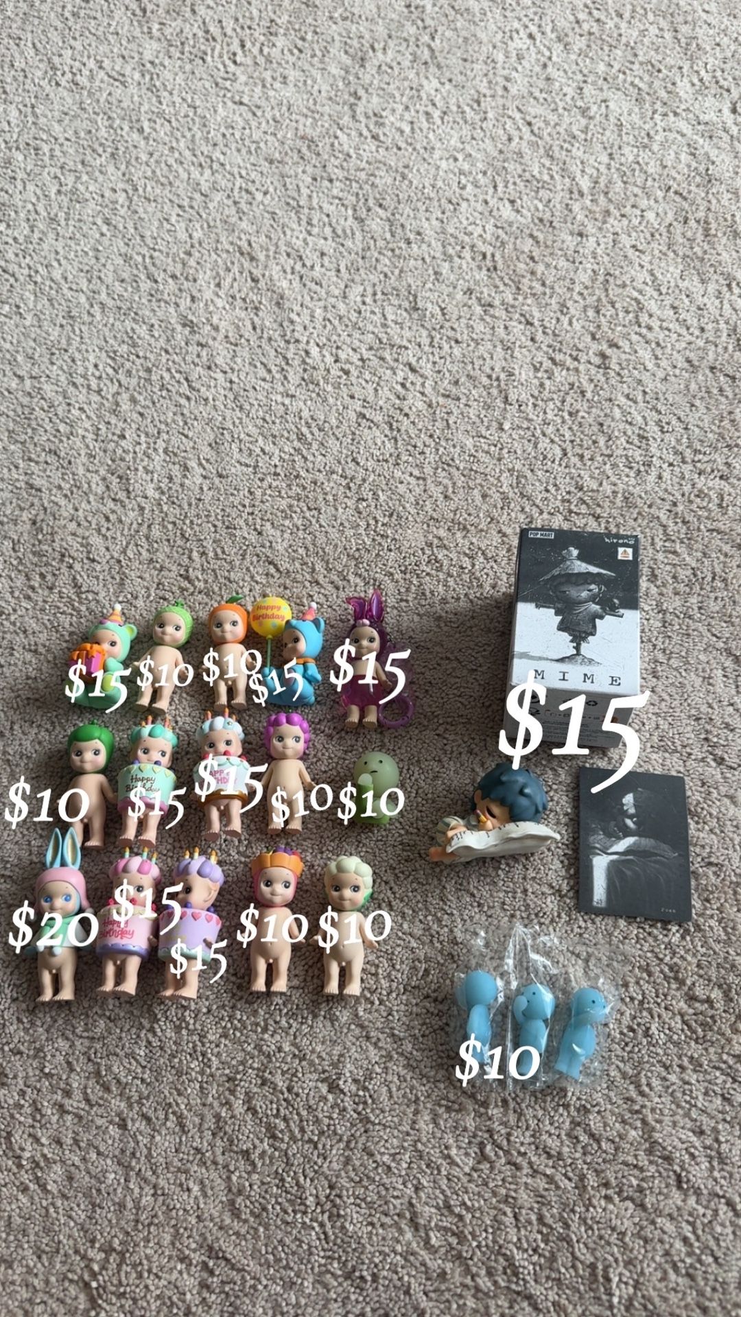 COLLECTIBLES 