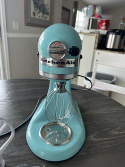 KitchenAid KSM150PS Artisan 5-qt. Stand Mixer for Sale in Atlanta, GA -  OfferUp