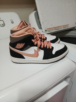 Air Jordan 1 Mid High-Top Sneakers