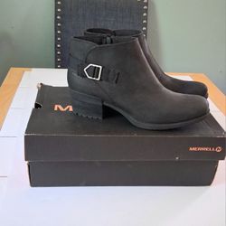 New Merrell shiloh II Bluff Black Womens Booties / boots Size 10. J001720