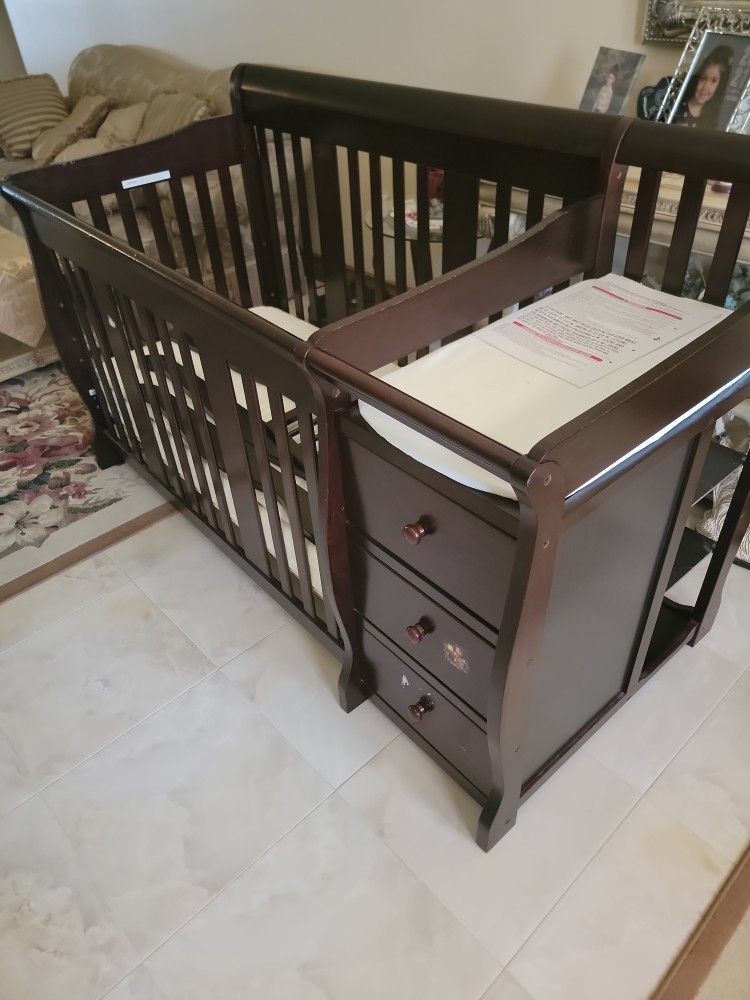 Portofino Crib And Changer