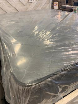 Queen Mattress Ultra Soft or Semi Firm Queen Mattressees On Sale Fast Delivery Get Super Low Price In Stock Today Wholesale Prices