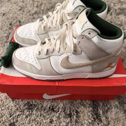 Nike Dunk Size 8.5