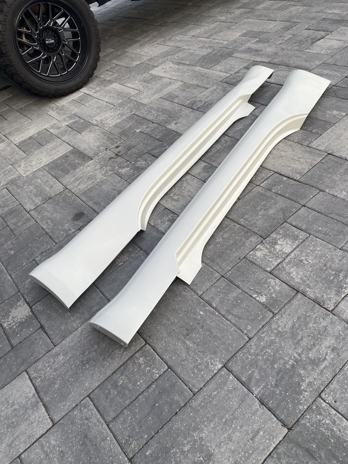 2003 Nissan 350z Side Skirts 