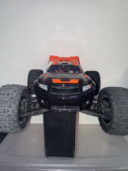 traxxas sledge 6s