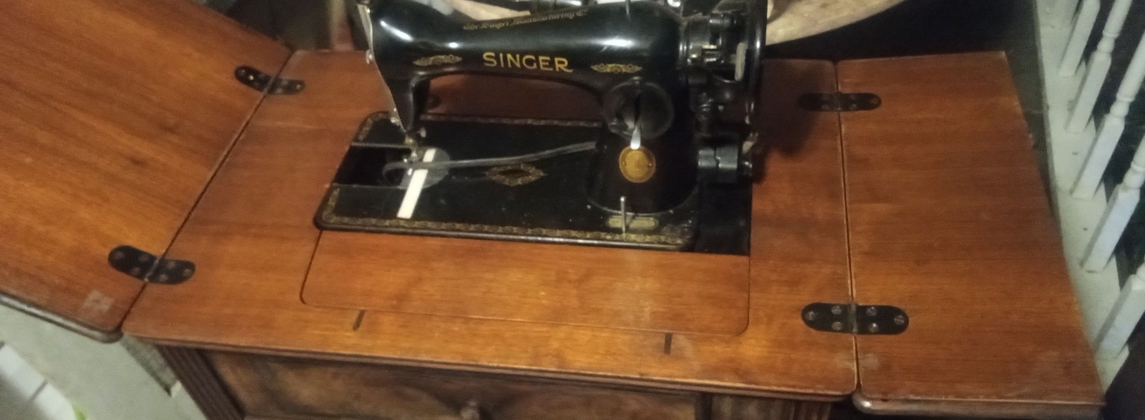 Singer Sewing Machine