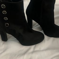 High heel boots