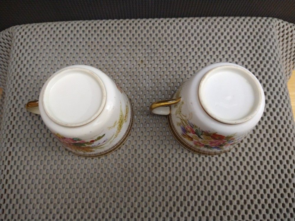 Antique Porcelain Gold Rim Floral 2 Tea Cups 3 Saucers 4 Plates Antiques