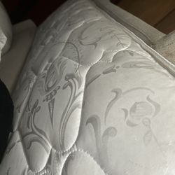 Queen Mattress 