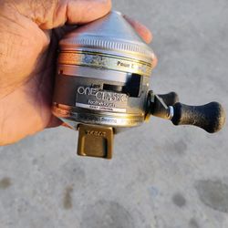 Vintage Zebco One Classic Feather touch reel 