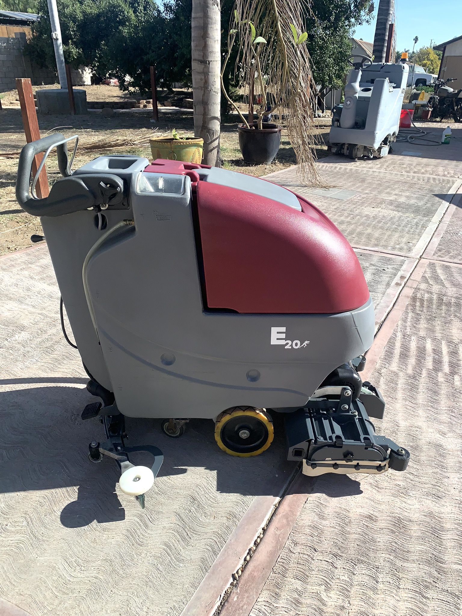 Commercial Floor Scrubber for Sale in Riverside, CA OfferUp