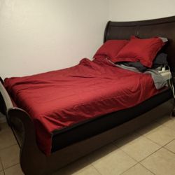 Queen Sleigh Bed