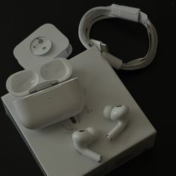 AirPods Pro (2nd Generation)