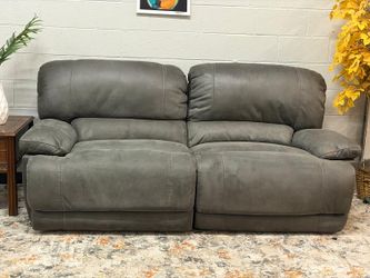 🩶 Power Reclining Loveseat w/ USB Ports – Dual Recliners – Ref# LR0011