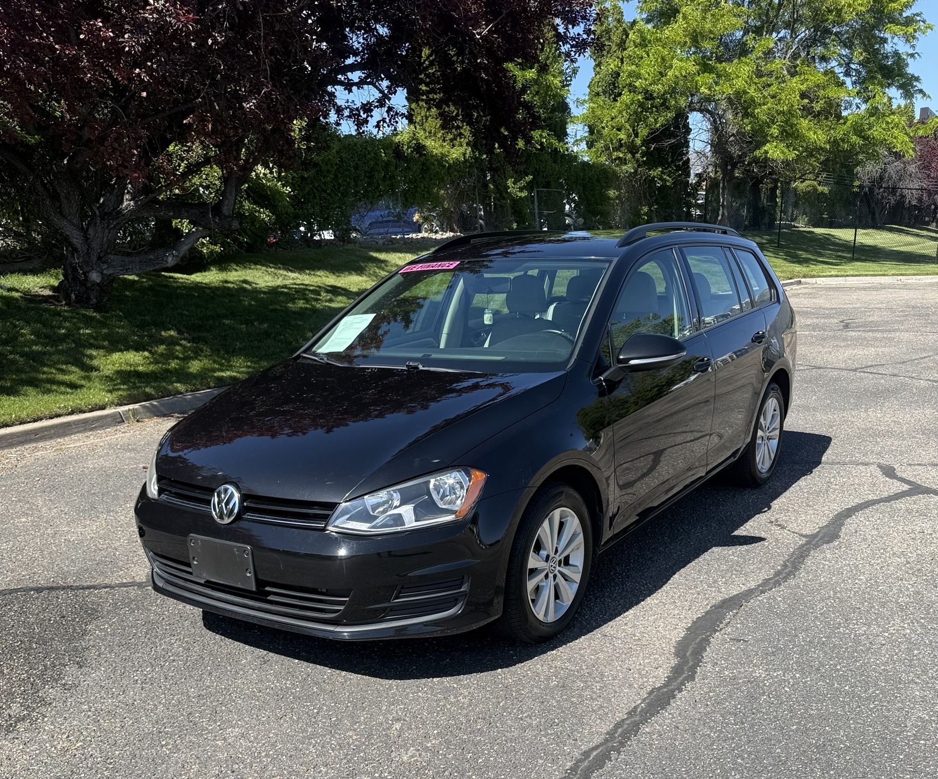 2017 Volkswagen Golf SportWagen