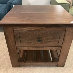 1 Drawer End Table