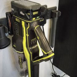 Ryobi Cordless Stick Vacuum With Battery And Wall Mount 