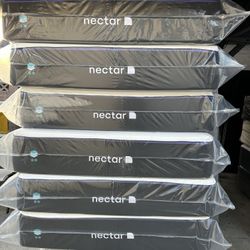 Nectar Mattress.    Nectar Premier 13" Memory Foam  Mattress.     Brand New Mattress.     Delivery Available 