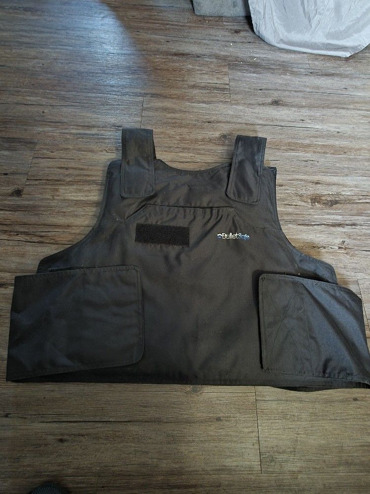 Bullet Priff Vest Used  3 Times