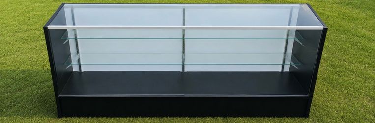 Modern Glass Display Showcase – Excellent Condition
