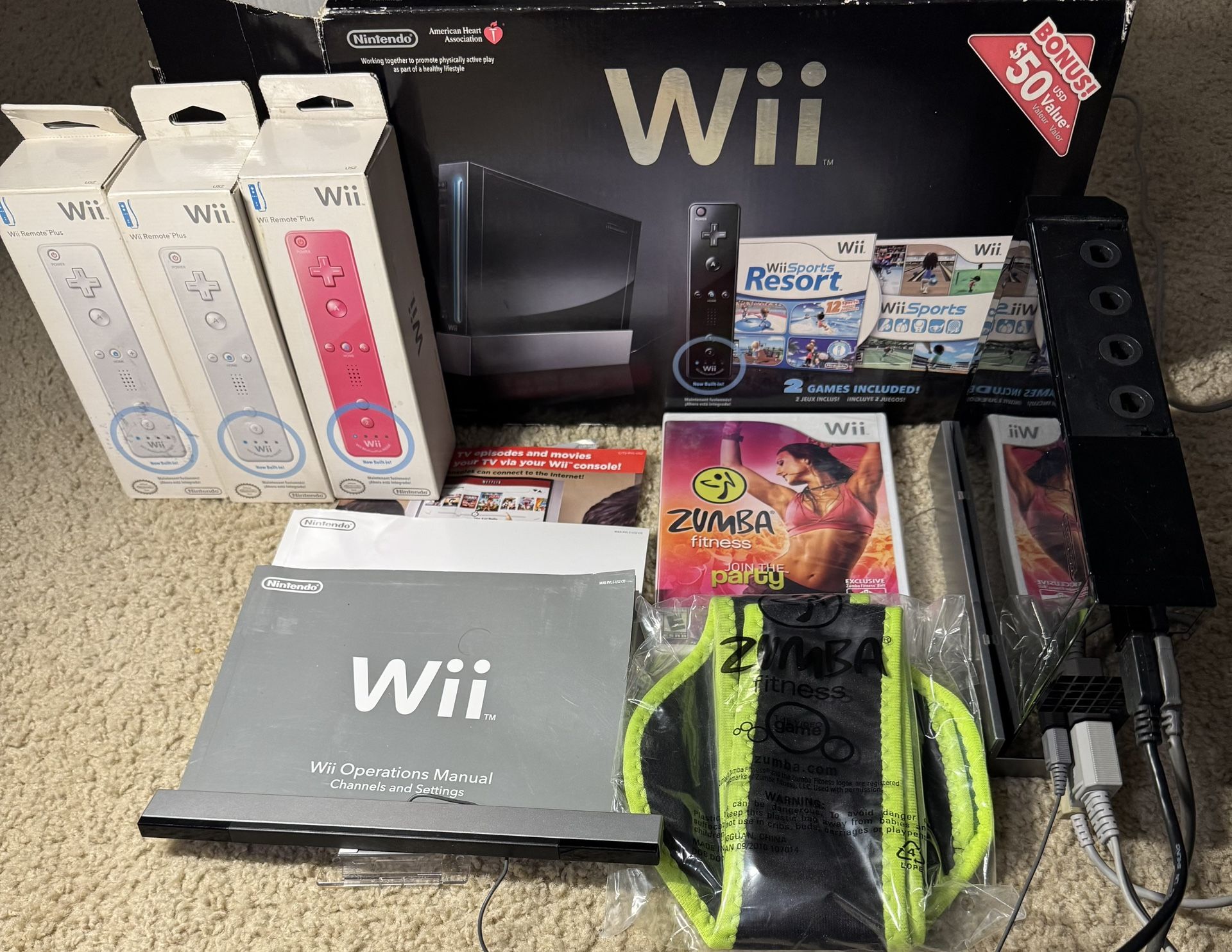 Nintendo Wii Console Bundle – Black – Works Great! 🎮