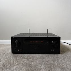 Pioneer Elite VSX-LX101 7.2 HDMI 4K Ultra HD Bluetooth Home Theater Surround Receiver