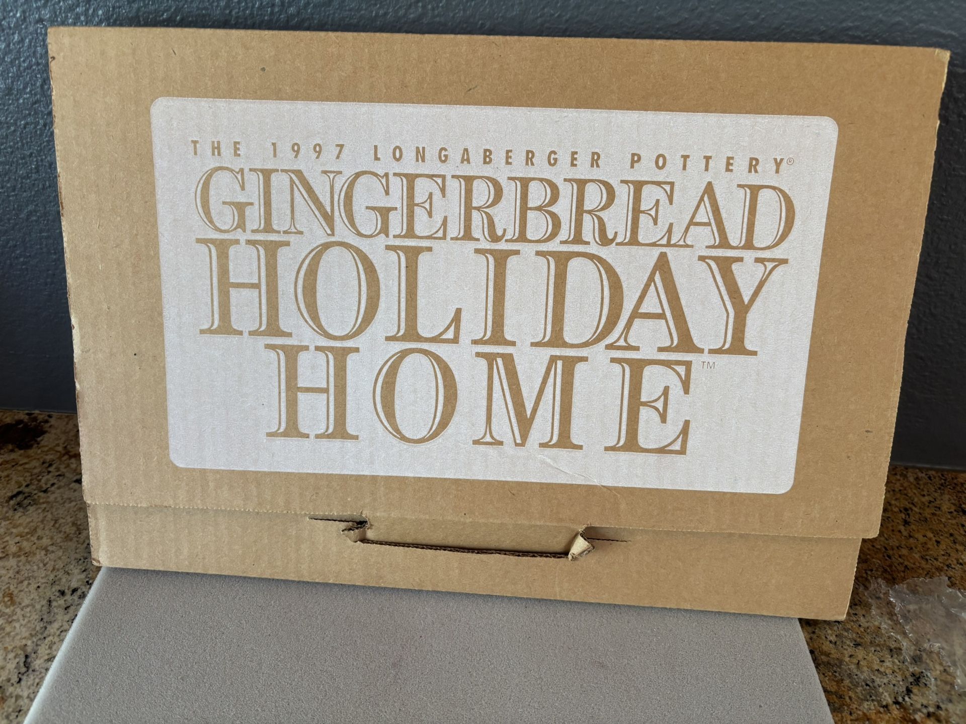 Longaberger Vintage Collectible NWT Gingerbread Holiday Home Mold