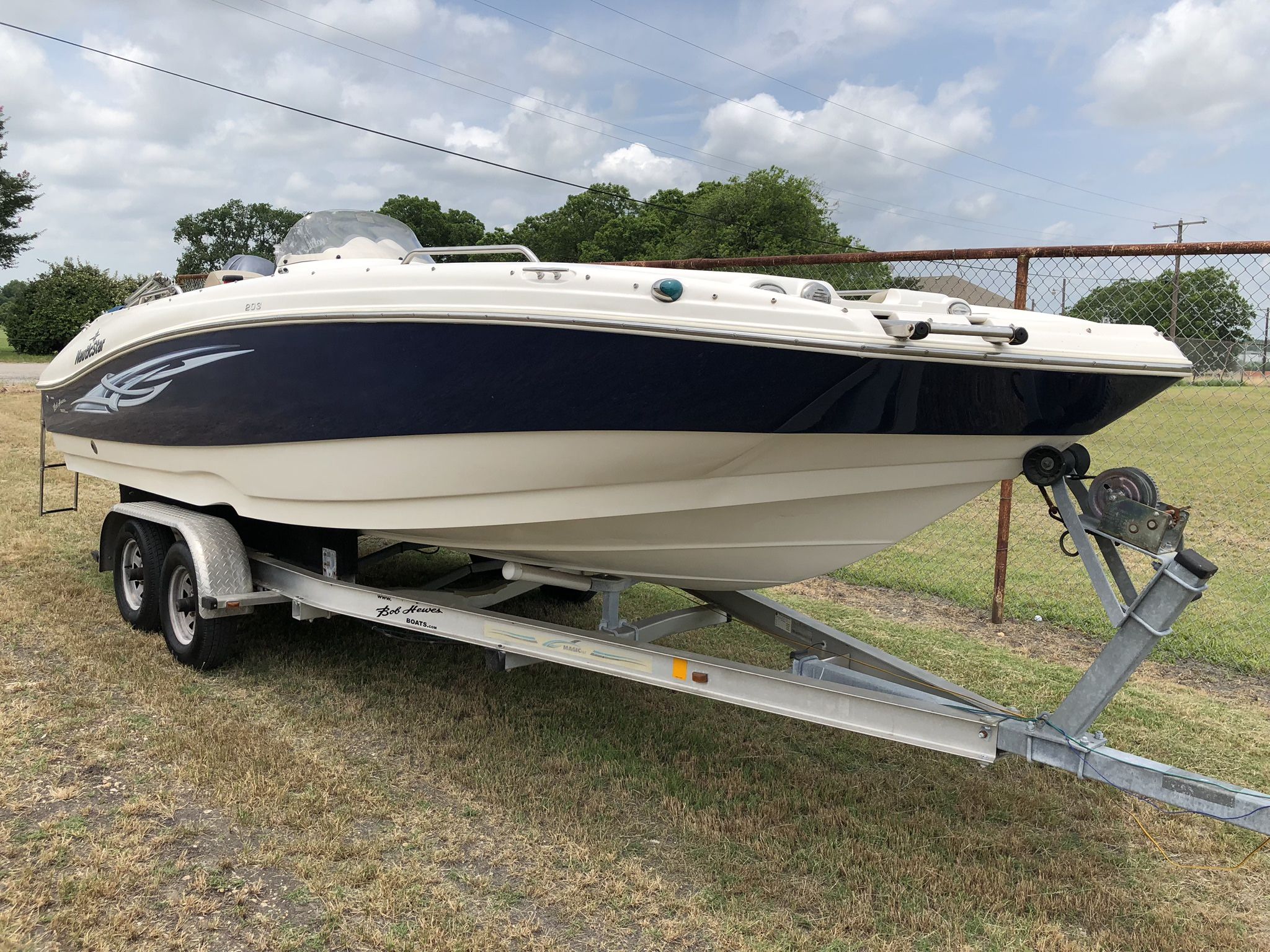 2012 Nauticstar 203