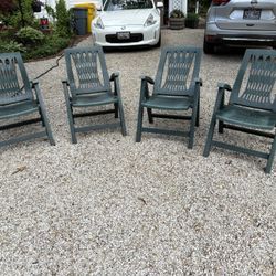 Large, Plastic Reclining Lawn Chairs