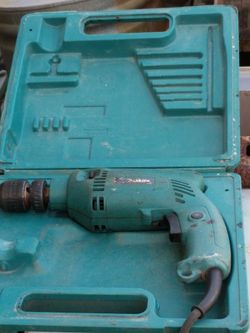 Makita 1/2" keyless chuck drill