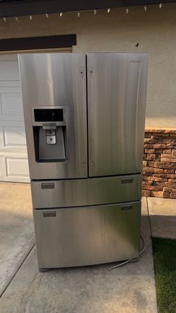 Samsung 28 Cu. Ft. French Door Refrigerator