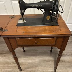 Singer Sewing Machine 1930 CABINET 