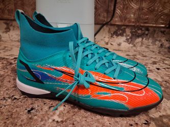 Turf soccer cleats us size 10.5
