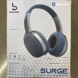 NWT Bluetooth Wireless Headphones 