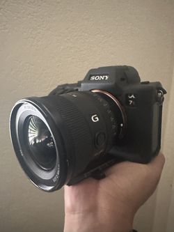 Sony a7R III G MASTER lens 20mm