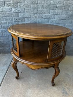 Vintage French Provincial Round Side Table 28.5"