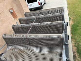 4 USE Benches  400$