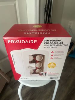 Frigidaire Mini Fridge