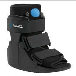 United Ortho Short Air Cam Walker Fracture Boot, Extra Small, Black Black Extra Small Boot