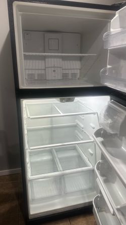 Frigidaire Fridge