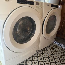 Whirlpool Washer & Gas Dryer