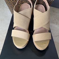 Nude Charles David Wedges 