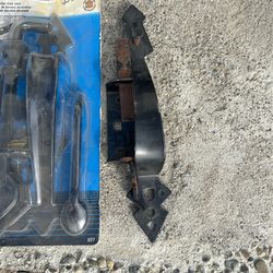 Gate Brackets And Handle Assembly