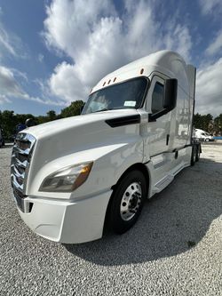2019 Freightliner Cascadia #10312