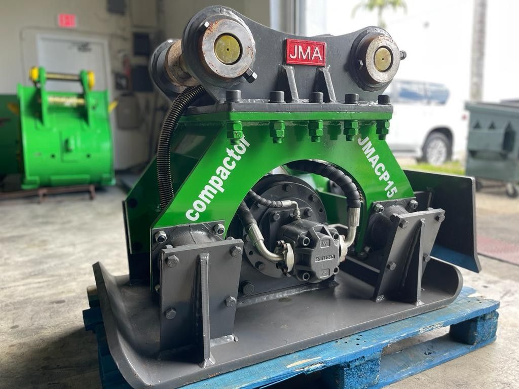 Plate Compactor for Excavator Caterpillar 315, 315D, 316E, 316F, 318D2, 318E, 318F.