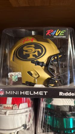 Frank Gore autographed Minh helmet San Francisco 49ers Frank Gore autographed Mini helmet San Francisco 49ers