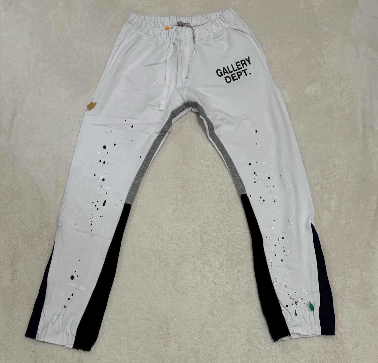 Brand New White Gallery Flare Sweatpants Mens Large