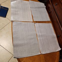 4 Table Mats