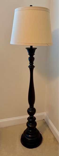 Traditional tall Floor Lamp with Shade